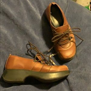 Adorable size 7 Shoes